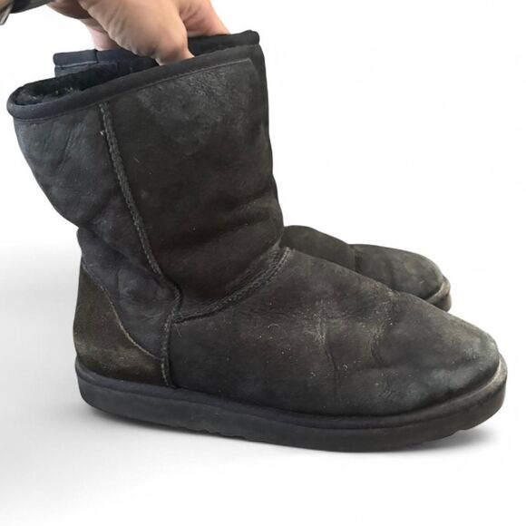 Ugg Women's Black Boots - Picture 1 of 4